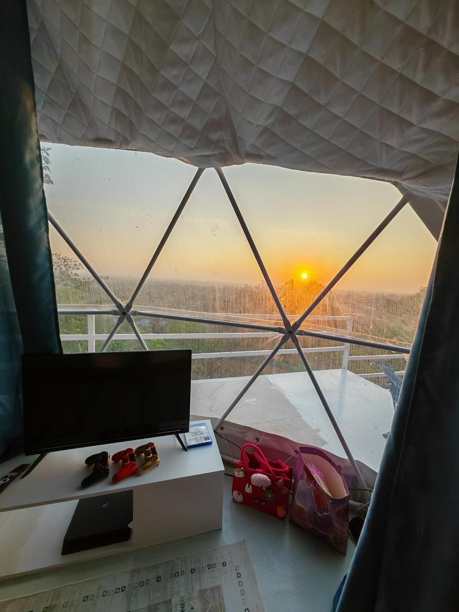 Hotel Gunung Medan Glamping & Cafe Kangar Zewnętrze zdjęcie