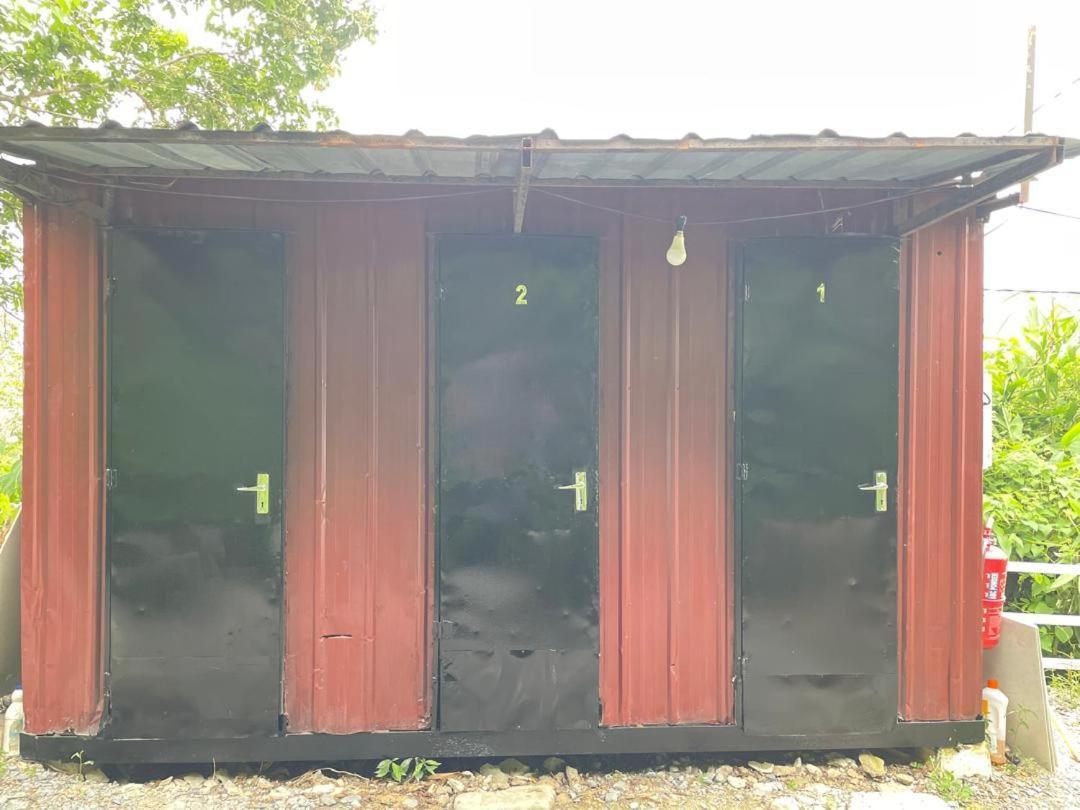 Hotel Gunung Medan Glamping & Cafe Kangar Zewnętrze zdjęcie