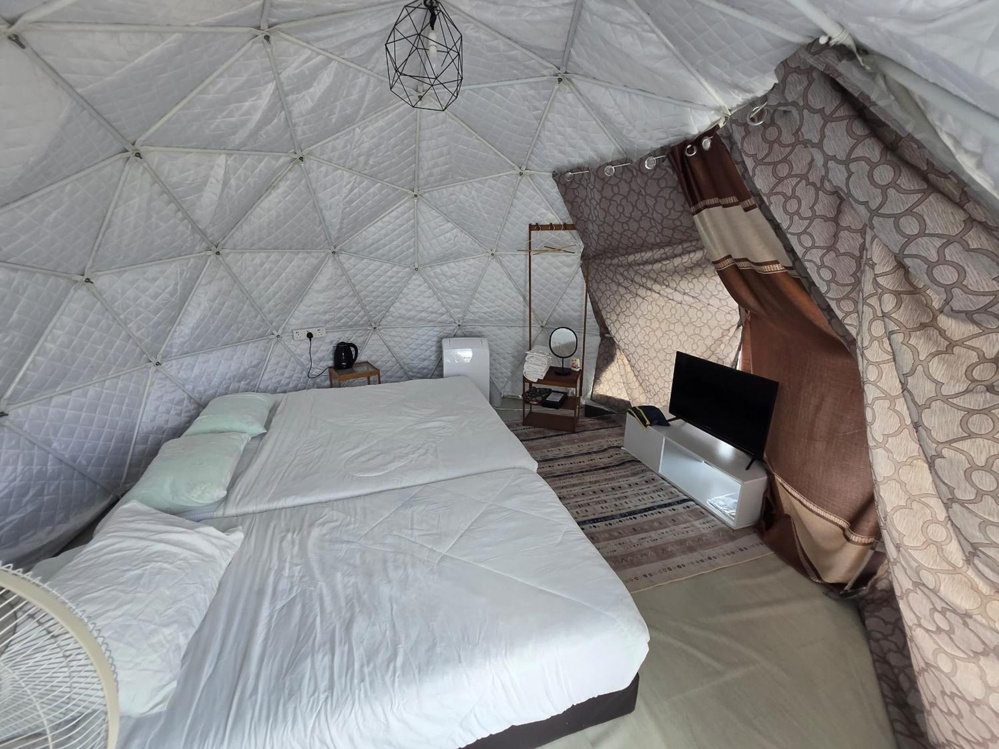 Hotel Gunung Medan Glamping & Cafe Kangar Zewnętrze zdjęcie