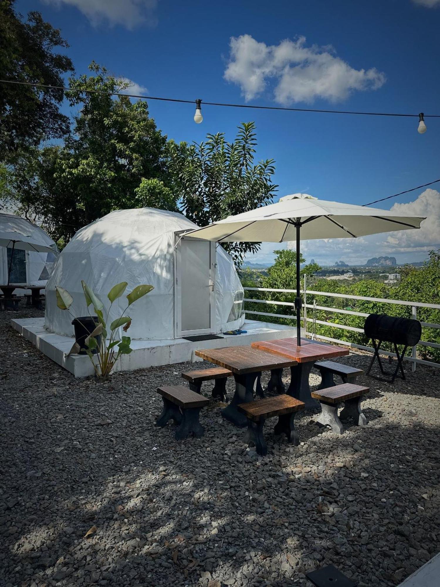 Hotel Gunung Medan Glamping & Cafe Kangar Zewnętrze zdjęcie